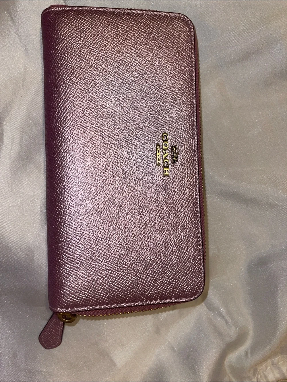 Coach Metallic Tulip Pink Long Zip Around Wallet 👛🌷💞👛🌷💞